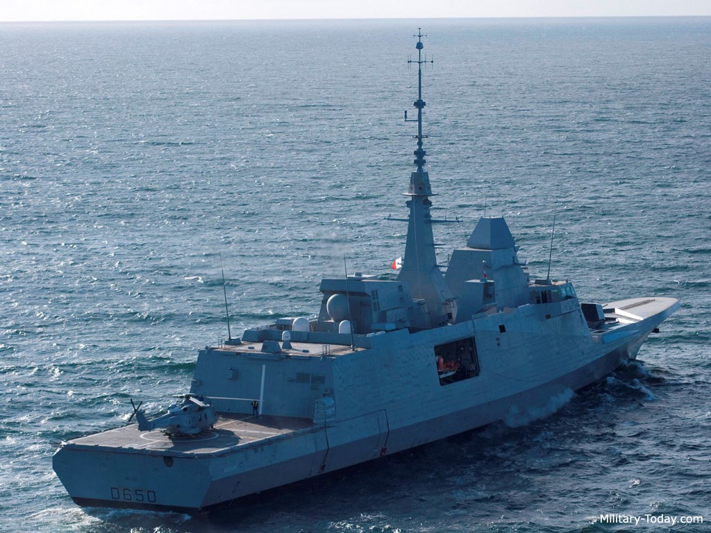 Khinh ham lop Aquitaine anh 8