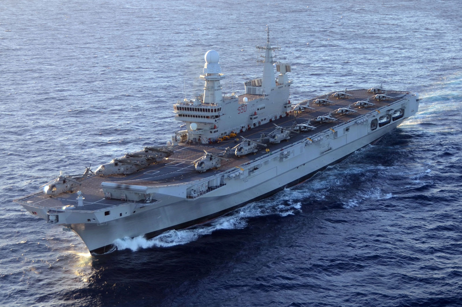 cac quoc gia co tau san bay anh 11