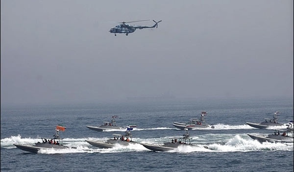 My tim cach hoa giai chien thuat bay dan cua hai quan Iran hinh anh