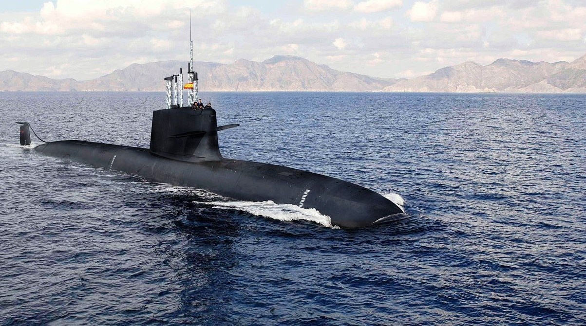 Chau Au tranh gianh mieng banh vu khi chau A hinh anh