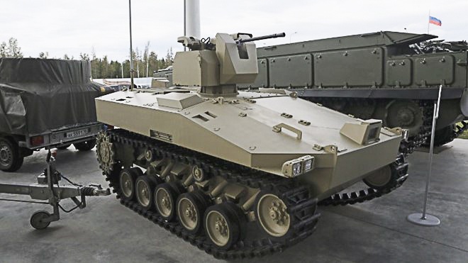 Nha san xuat AK-47 gioi thieu robot sat thu hinh anh