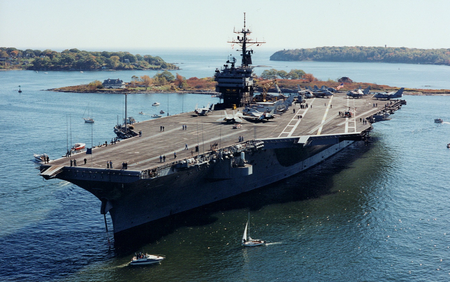 tau san bay mang ten tong thong My anh 2