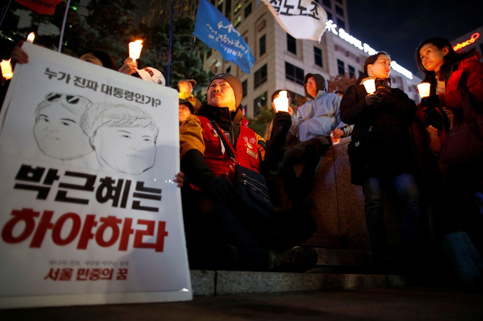 bieu tinh doi tong thong Han Quoc tu chuc anh 2