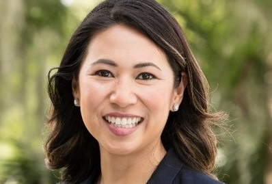 Phu nu goc Viet dau tien trung ghe Ha vien My hinh anh