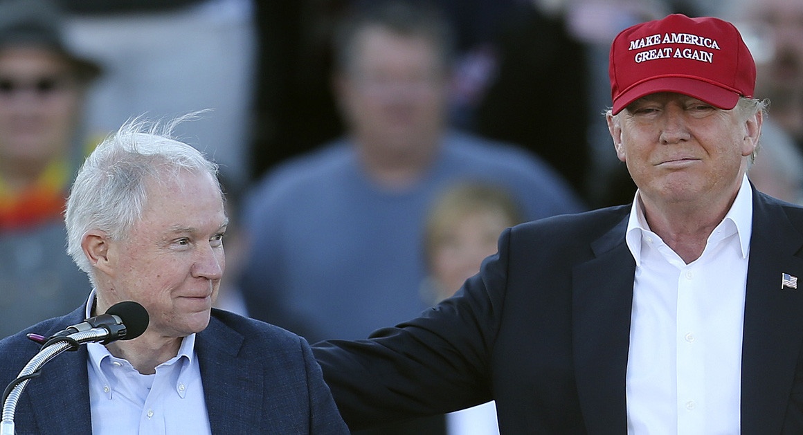 Ba manh ghep dau tien he lo gi ve 'co may Trump'? hinh anh