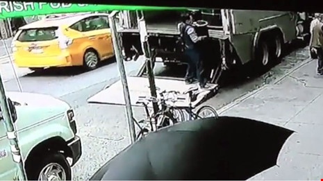 trom sieu toc xo vang tri gia 1, 6 trieu USD trong 20 giay anh 1