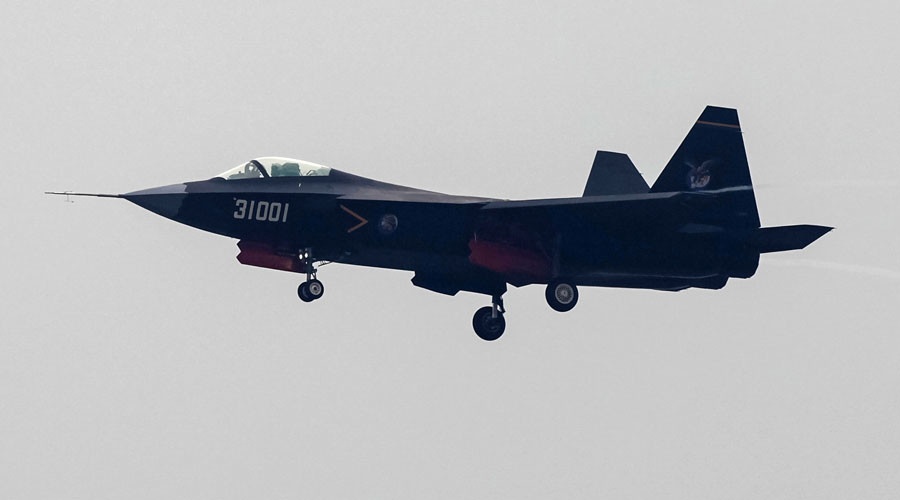 Trung Quoc thu nghiem may bay tang hinh doi pho F-35 hinh anh