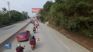 Duong ve que an Tet 'qua nhanh qua nguy hiem' o Trung Quoc hinh anh