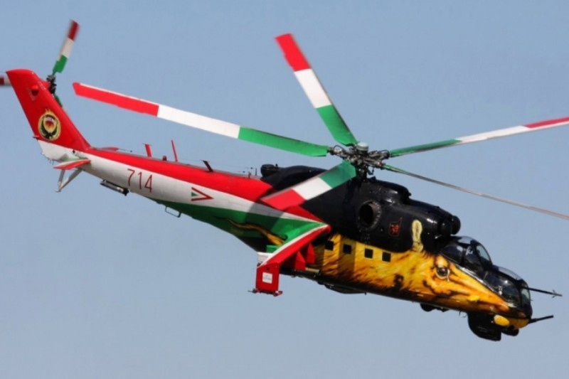 mau son nguy trang anh 9