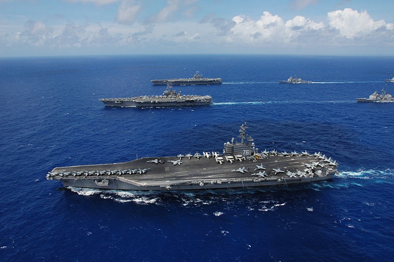 Uy luc 3 tau san bay My vay ham Trieu Tien hinh anh