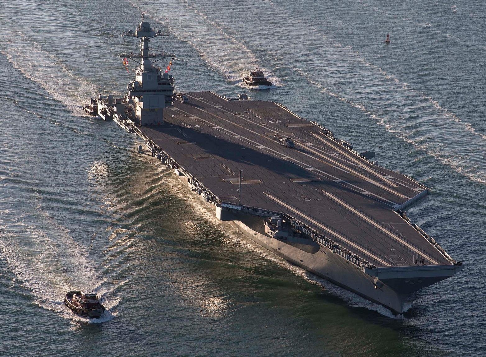 Sieu tau san bay 13 ty USD khong doi thu Hai quan My vua tiep nhan hinh anh