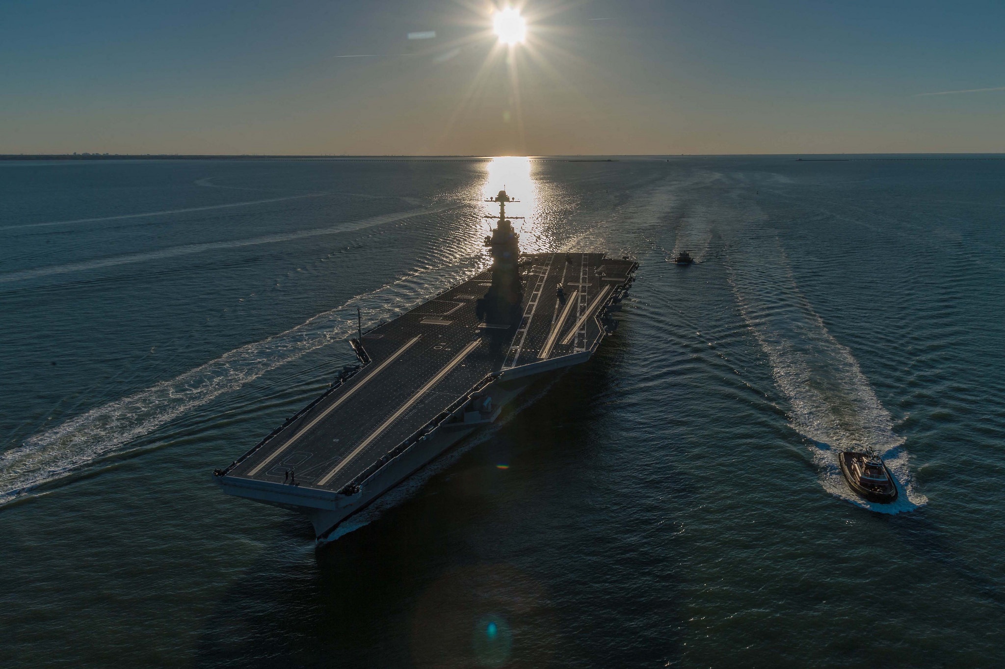 Siêu tàu sân bay lớp Ford ảnh 3 Sieu tau san bay lop Ford anh 3