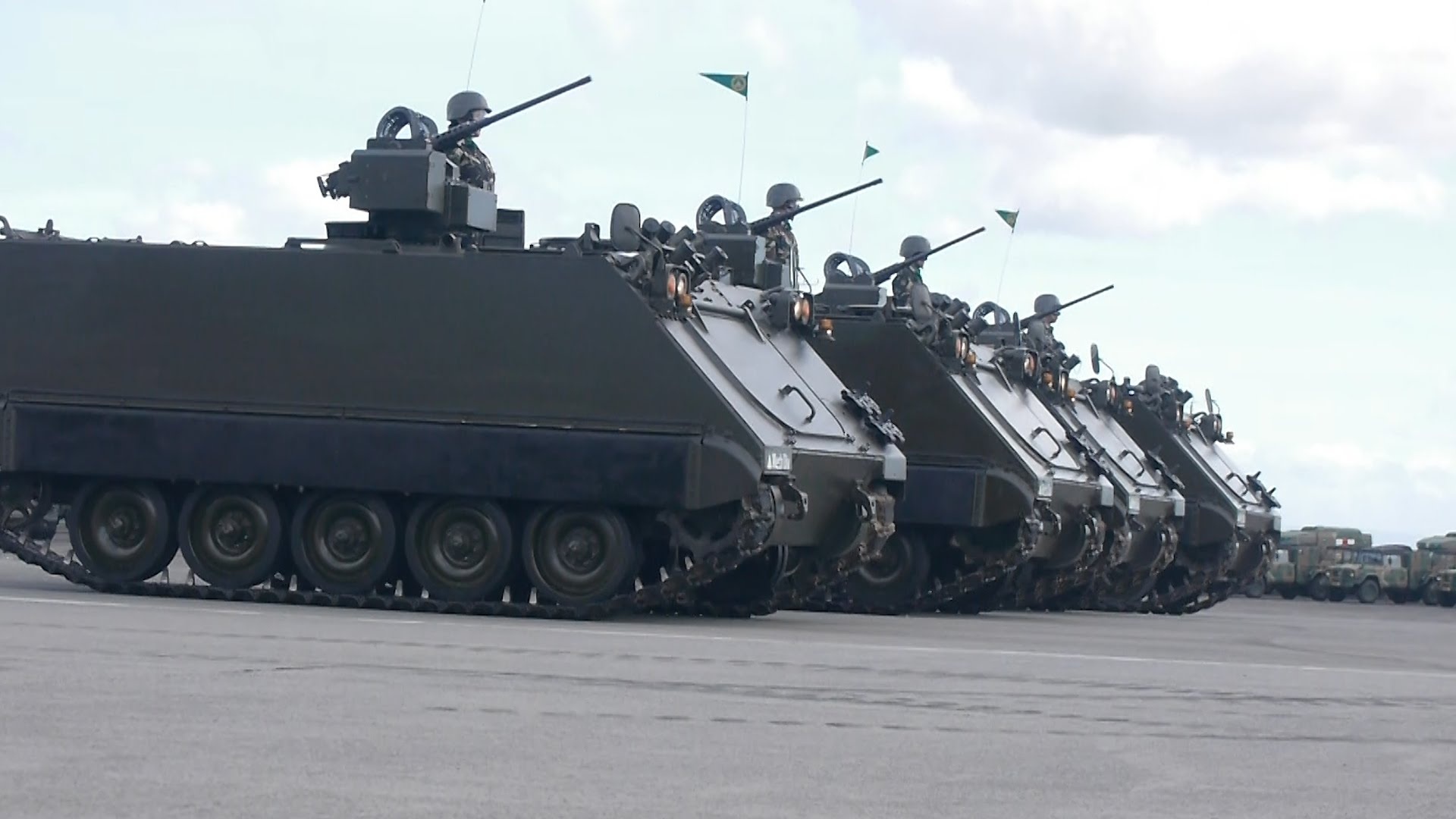 Quan doi Philippines anh 8