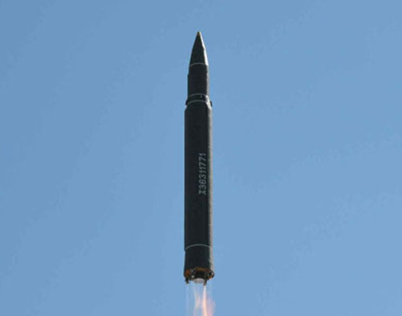 La chan 200 ty USD cua My lung lay truoc ten lua Trieu Tien hinh anh