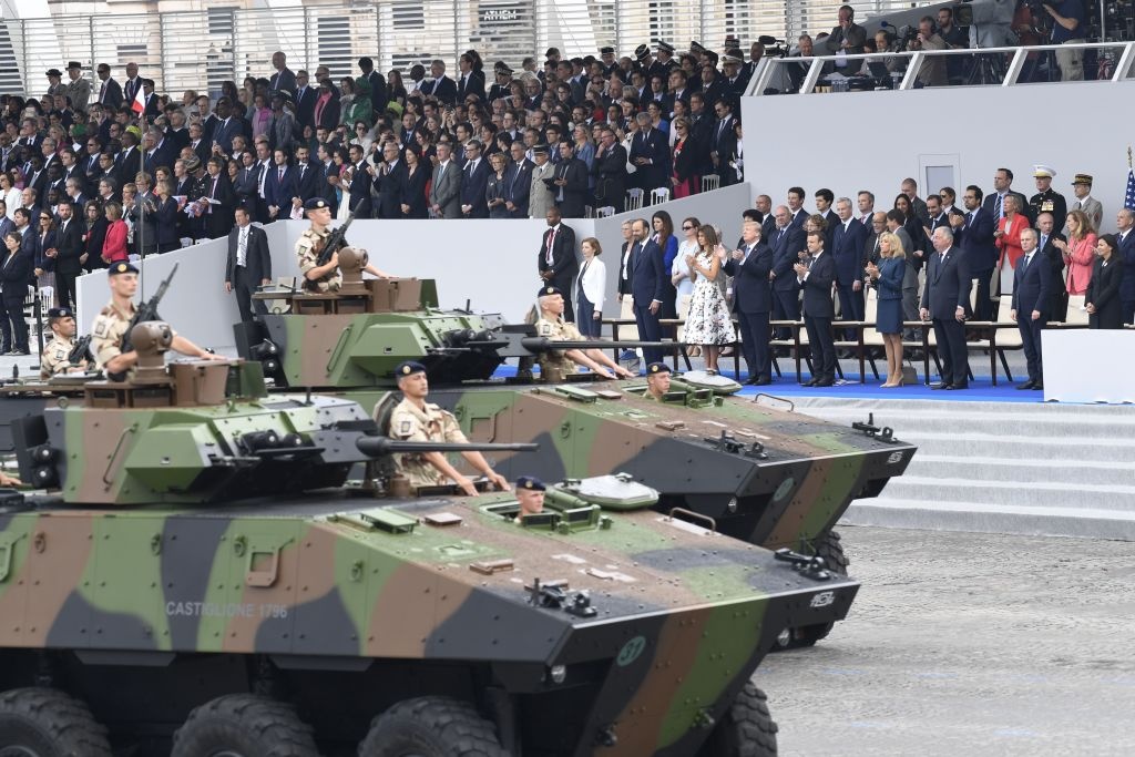 Quoc khanh Phap anh 6