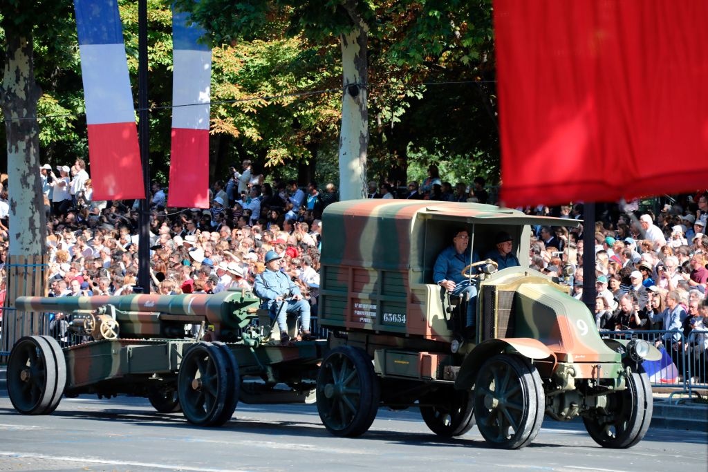 Quoc khanh Phap anh 3