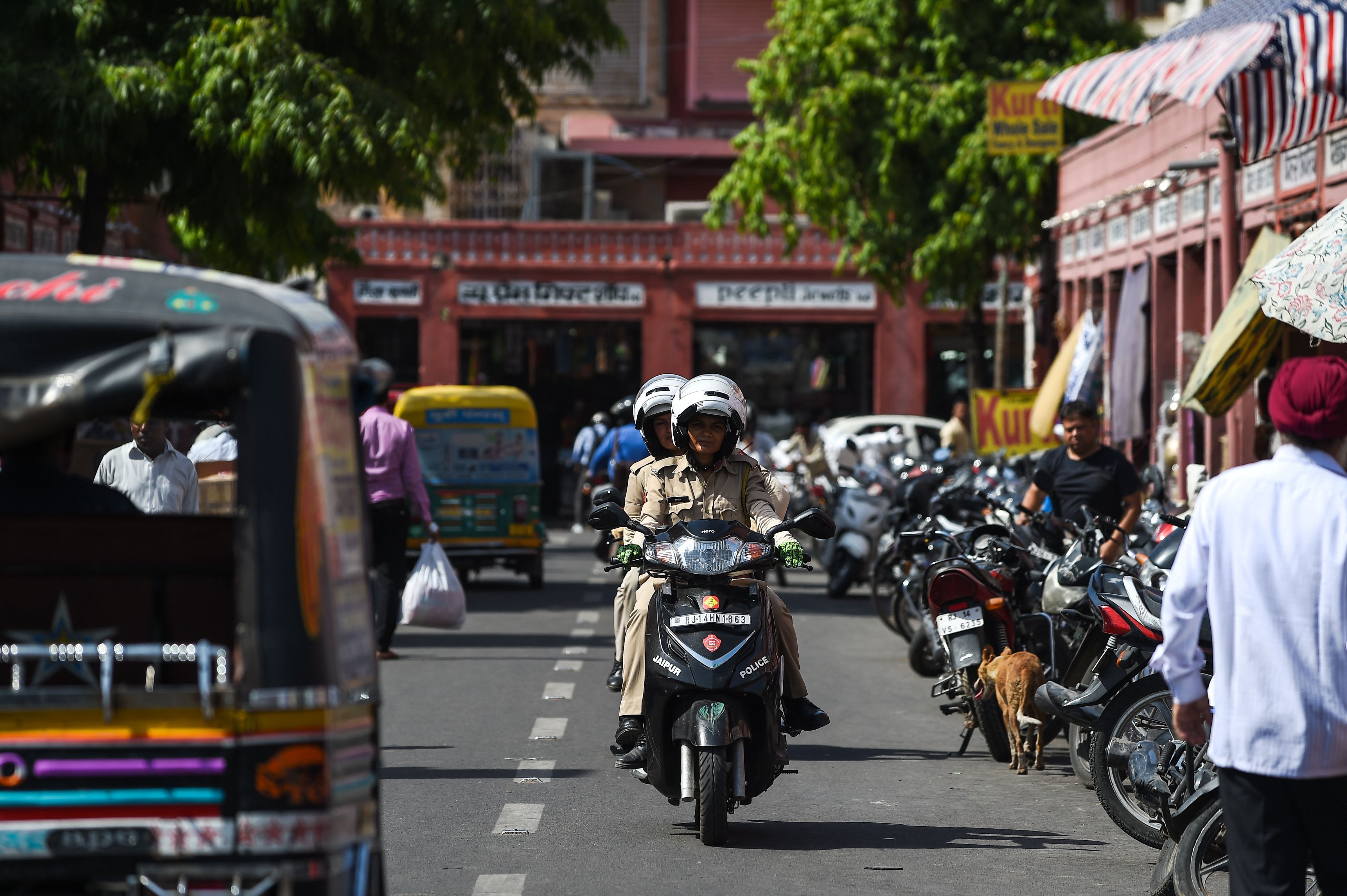 nữ cảnh sát chống hiếp dâm ở Ấn Độ ảnh 4 nu canh sat chong hiep dam o An Do anh 4