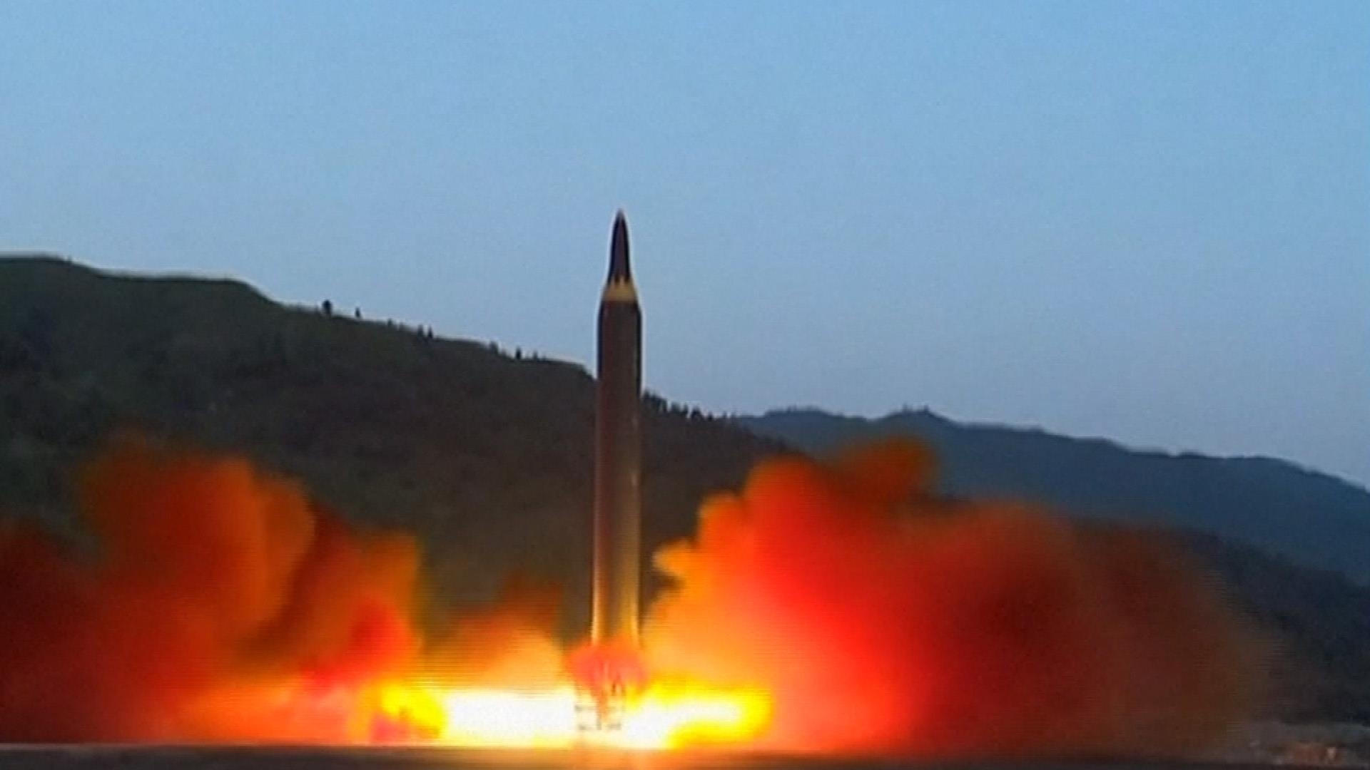 Tam ban ten lua phong qua Nhat co the len toi 5.000 km hinh anh