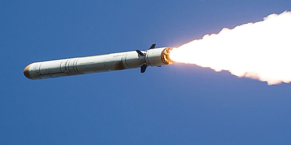 Tau ngam Nga ban 10 ten lua vao muc tieu IS o Syria hinh anh