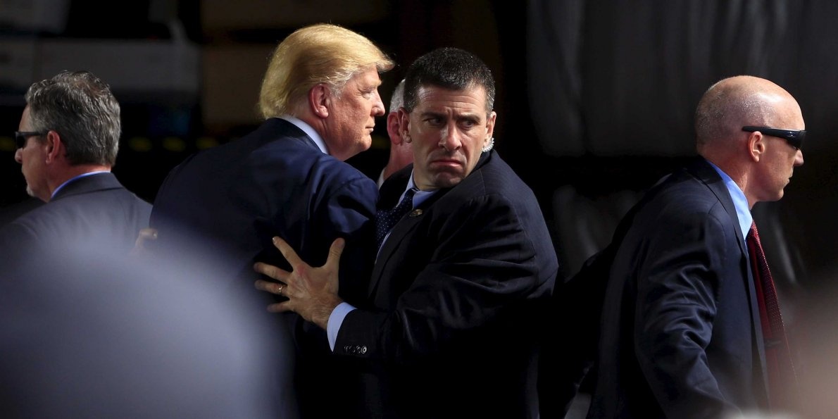 Bao ve tong thong My anh 3