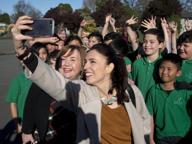 Nu thu tuong tre cua New Zealand anh 5