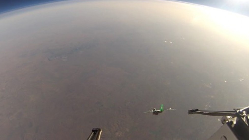 May bay khong nguoi lai anh 1