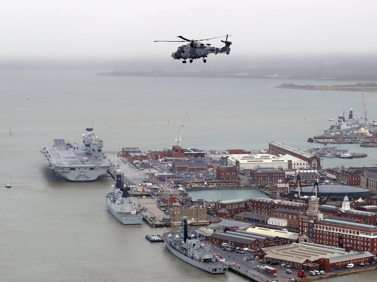 Hai quan Hoang gia Anh anh 15