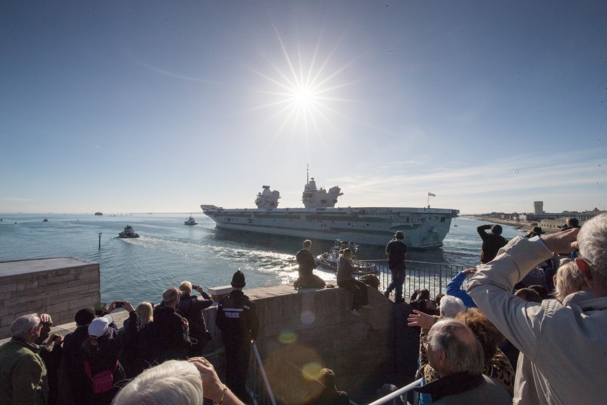 Hai quan Hoang gia Anh anh 2