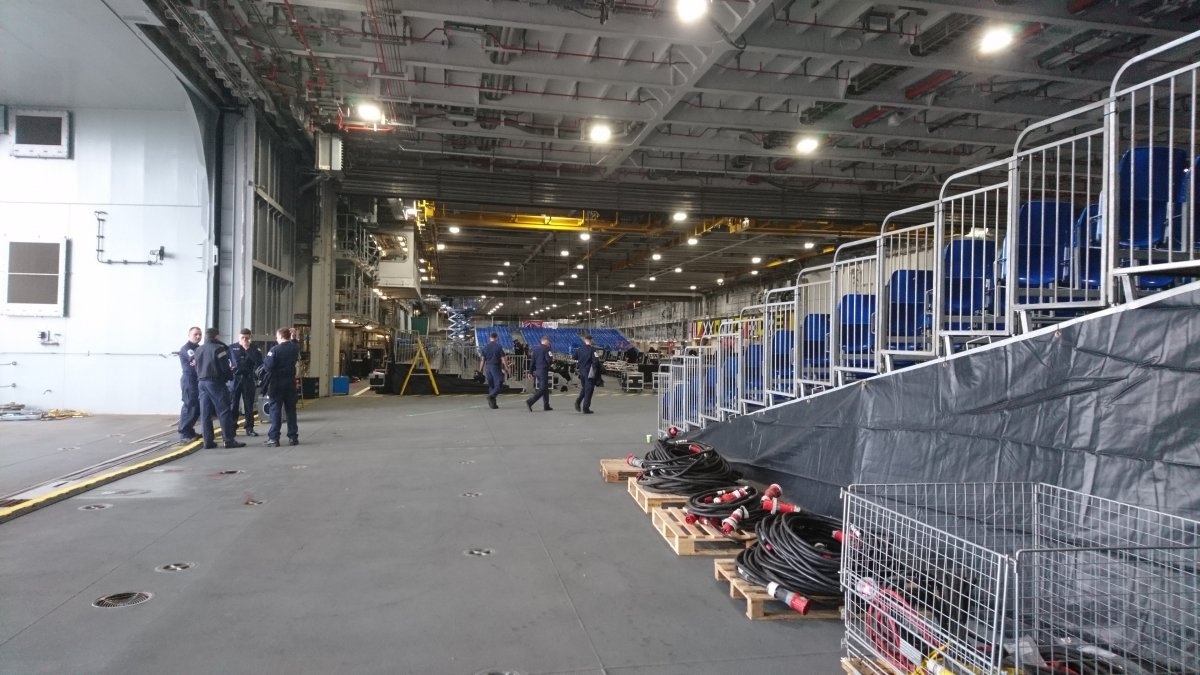 Hai quan Hoang gia Anh anh 5