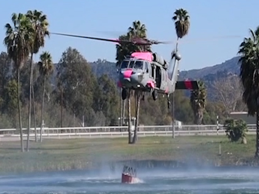 Truc thang 'O bien' cua Hai quan My chua chay o California hinh anh