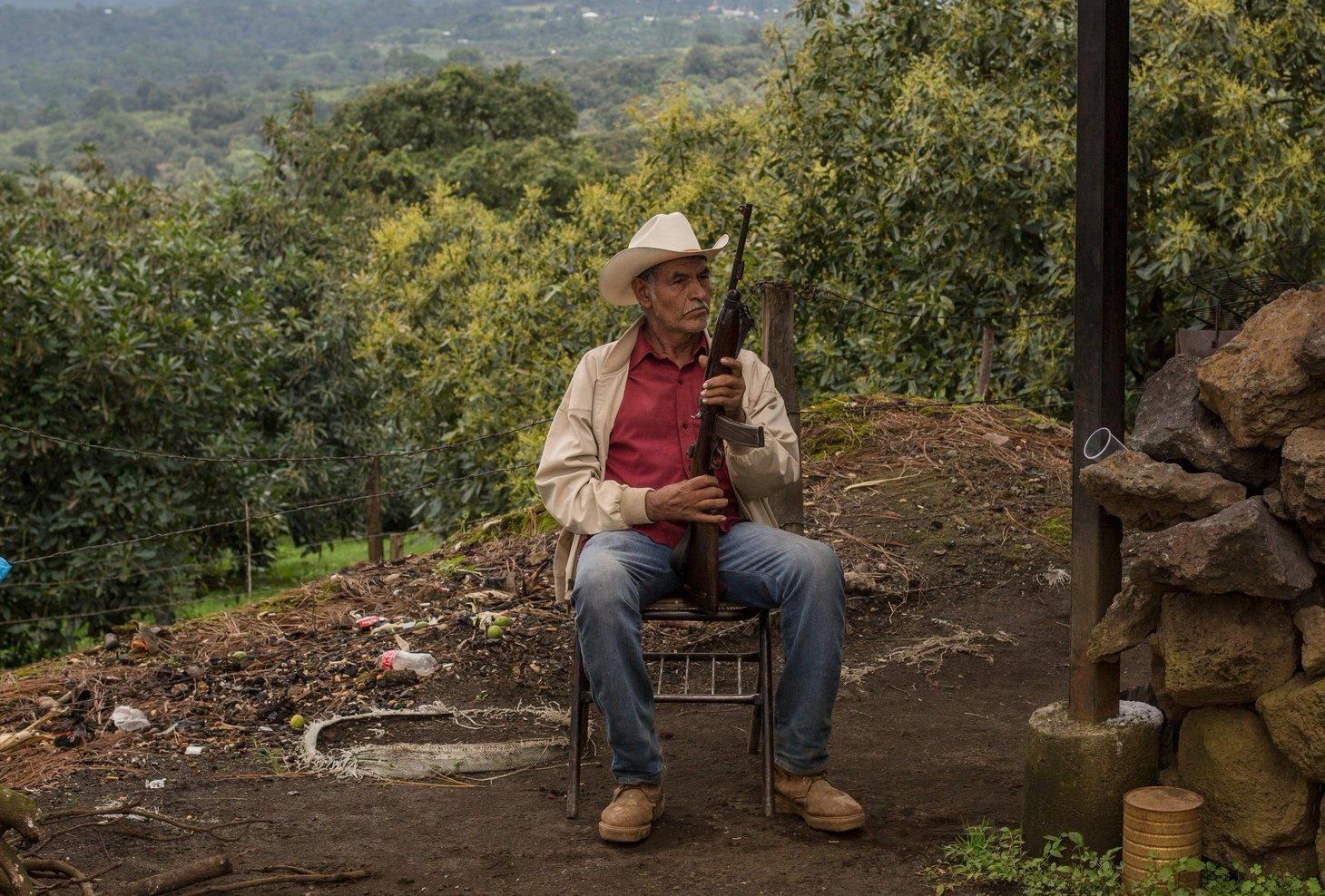 Bao luc ma tuy o Mexico: Khi dan tu chu de bao ve 'vang xanh' hinh anh