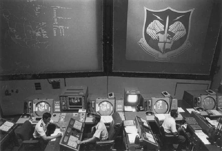 Chien tranh Lanh anh 1