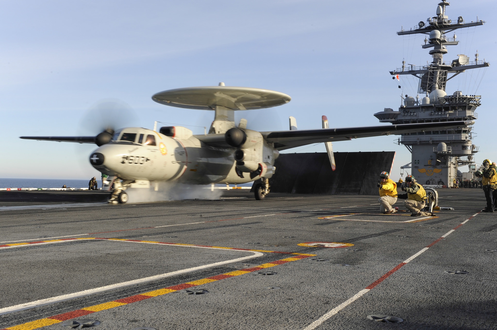 Tàu sân bay Mỹ thăm Việt Nam ảnh 7 Tau san bay My tham Viet Nam anh 7