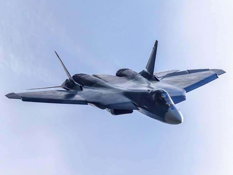 Nga trien khai tiem kich tang hinh Su-57 den Syria: Doi thu voi F-22? hinh anh