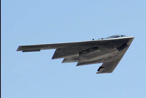 B-2 Spirit: Ke thong tri bau troi 20 nam qua hinh anh