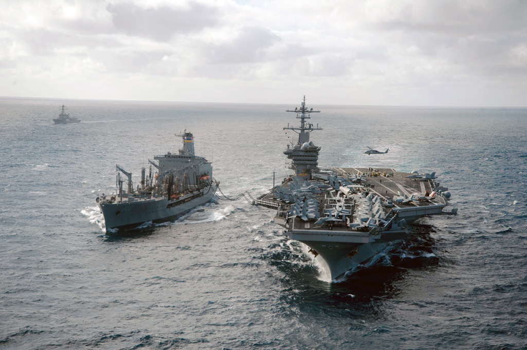 Tau san bay My tham Viet Nam anh 1