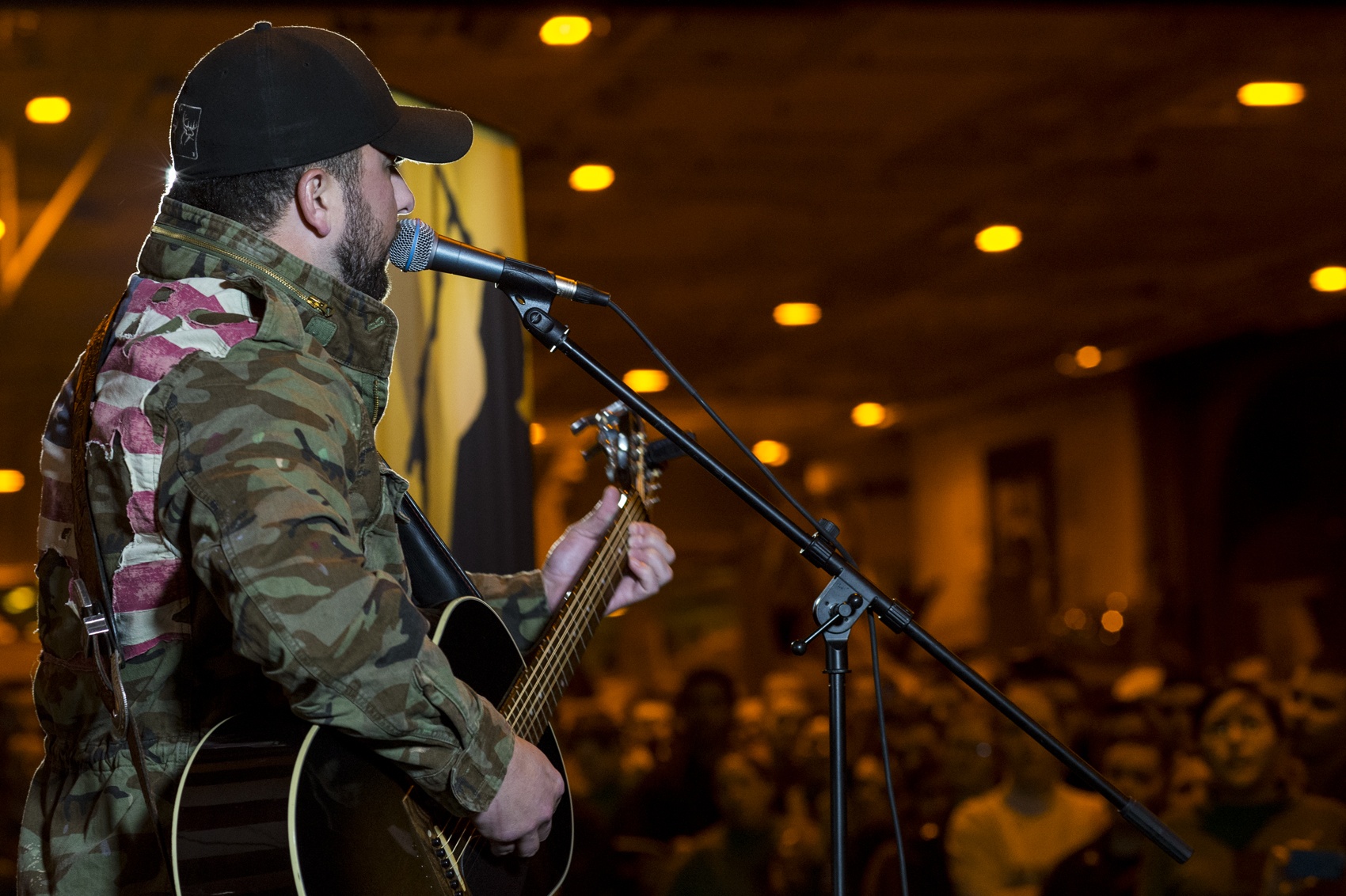 Tau san bay My tham Viet Nam anh 8