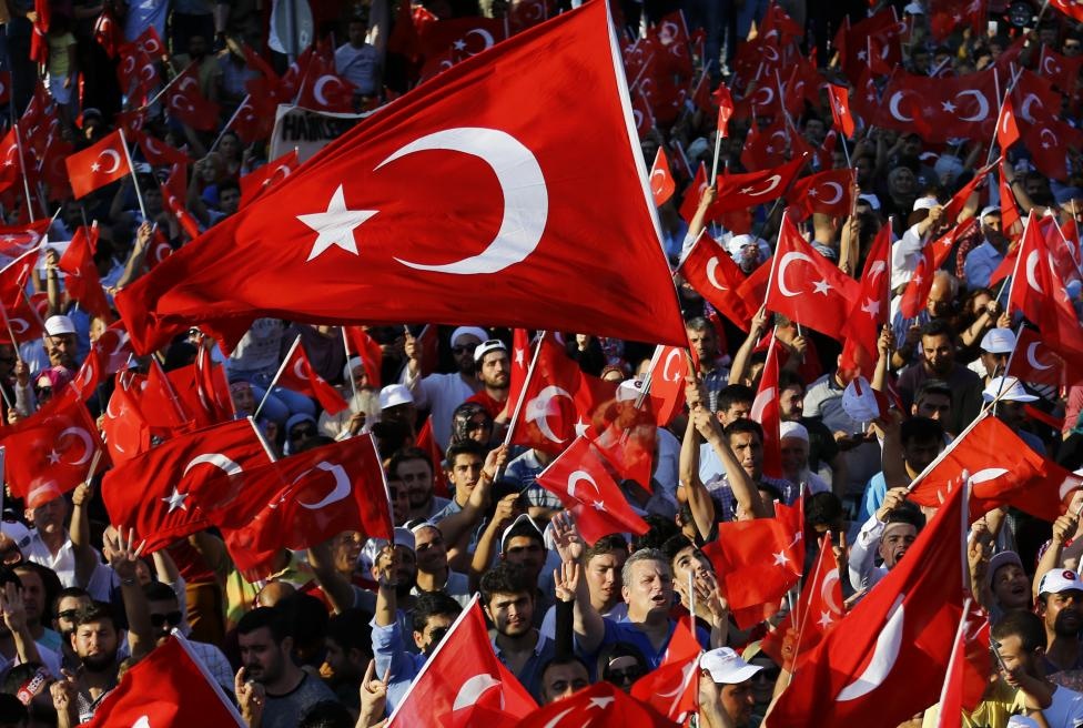 Khung bo tai Phap, dao chinh o Tho Nhi Ky vao top anh tuan hinh anh