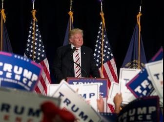 50 quan chuc dang Cong hoa ky thu phan doi Trump hinh anh