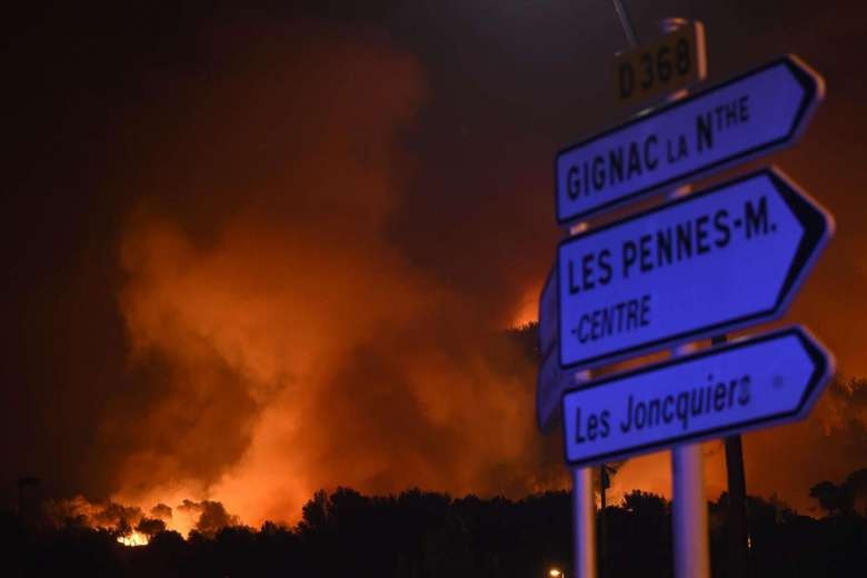 chay rung o Phap anh 9