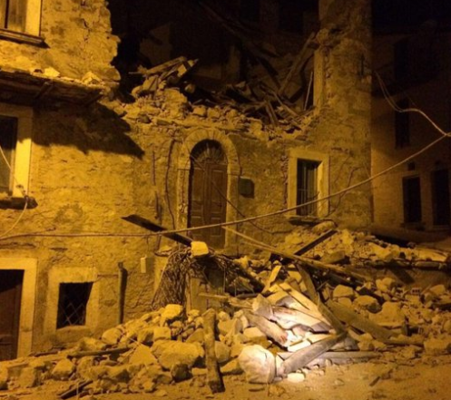 Hien truong dong dat 6, 2 do richter o Italy anh 14