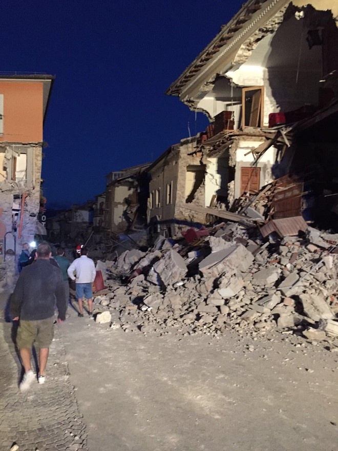 Hien truong dong dat 6, 2 do richter o Italy anh 4