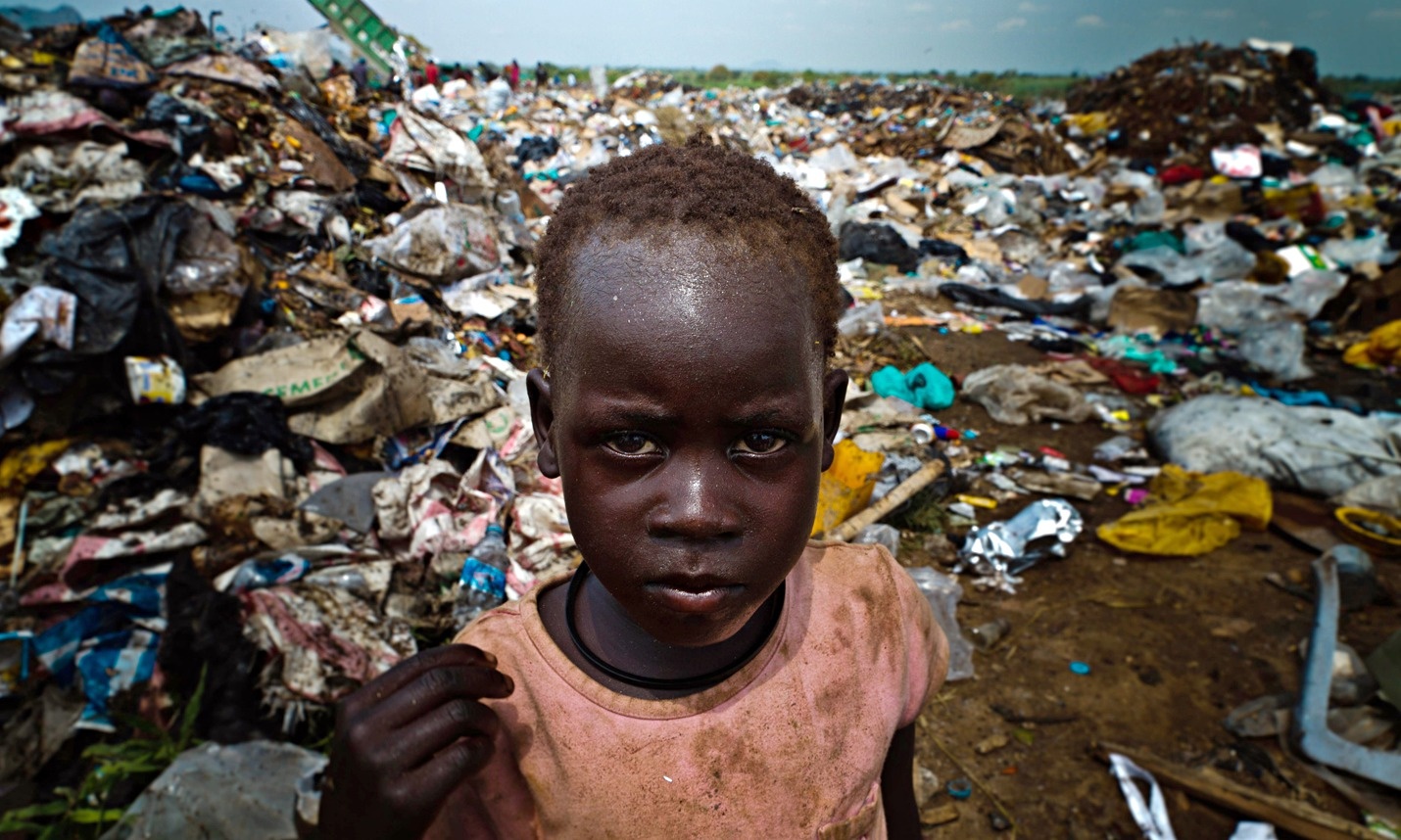 nhung bai rac khong lo nguy hiem nhat tren the gioi anh 7