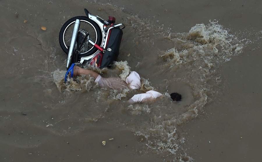 Thien tai A, Au xuat hien am anh trong top anh tuan hinh anh