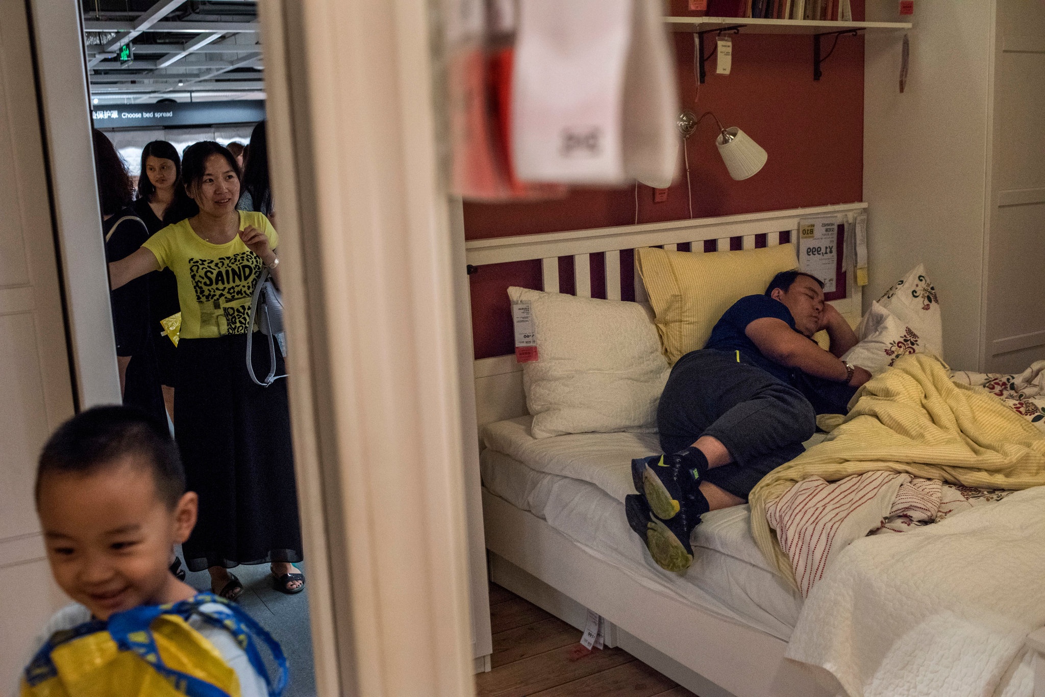 chop mat tai ikea trung quoc anh 2