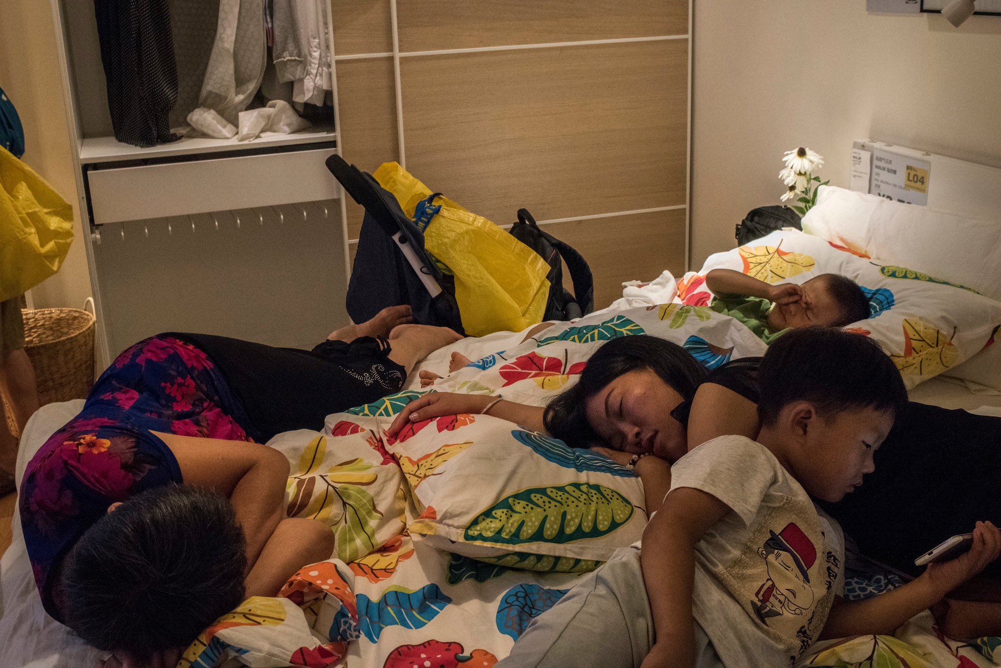 chop mat tai ikea trung quoc anh 5