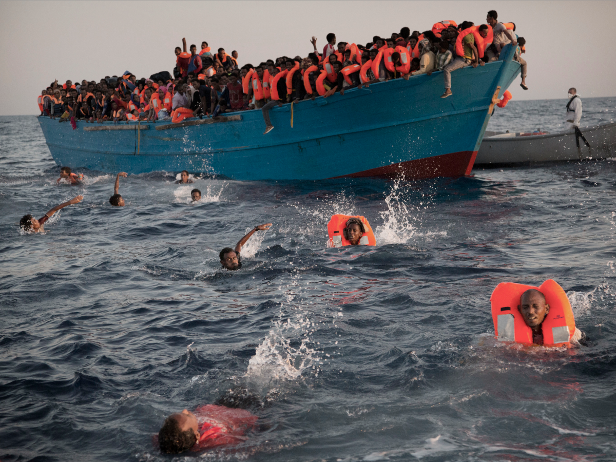 cứu sống người di cư ảnh 1 cuu song nguoi di cu anh 1