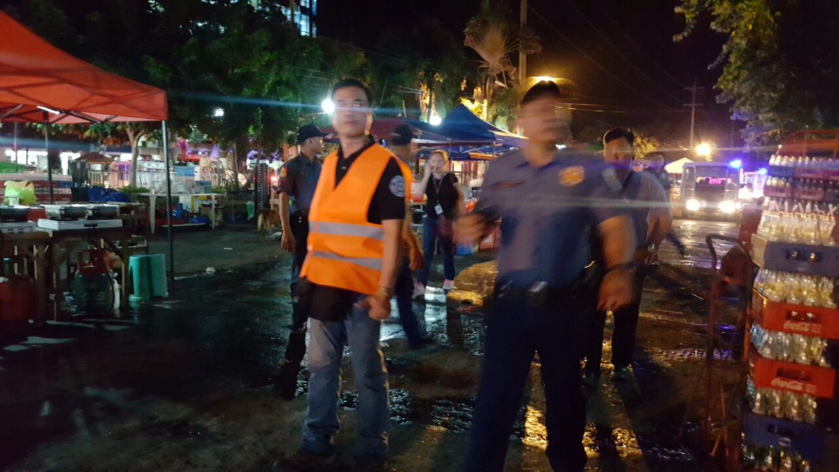 Hien truong vu no bom tai cho dem Philippines anh 3