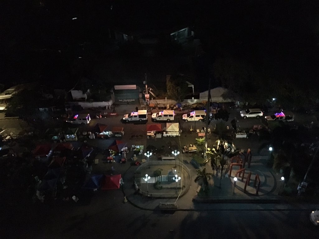 Hien truong vu no bom tai cho dem Philippines anh 7