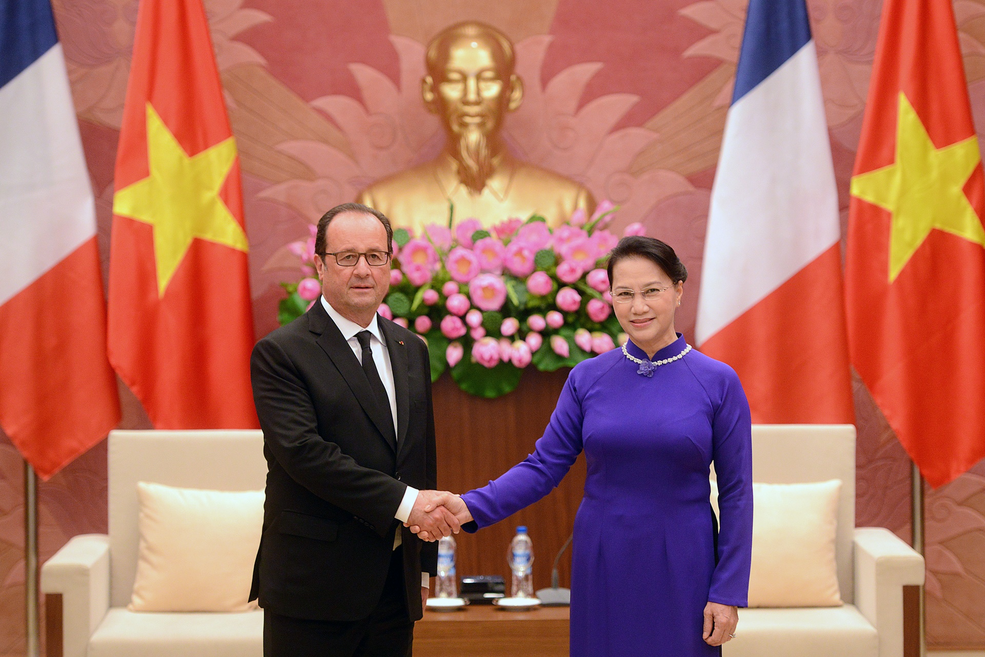 Tổng thống Pháp Francois Hollande thăm Việt Nam ảnh 14 Tong thong Phap Francois Hollande tham Viet Nam anh 14